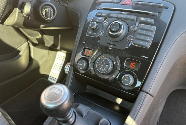 Peugeot RCZ 2.0 HDi FAP 163 CV ONYX