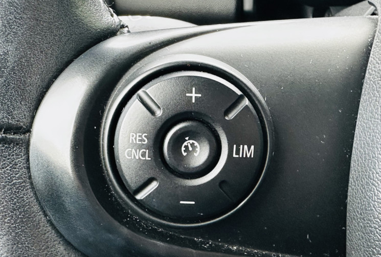 Mini Cooper One 1.5 75ch Classic Excellent état