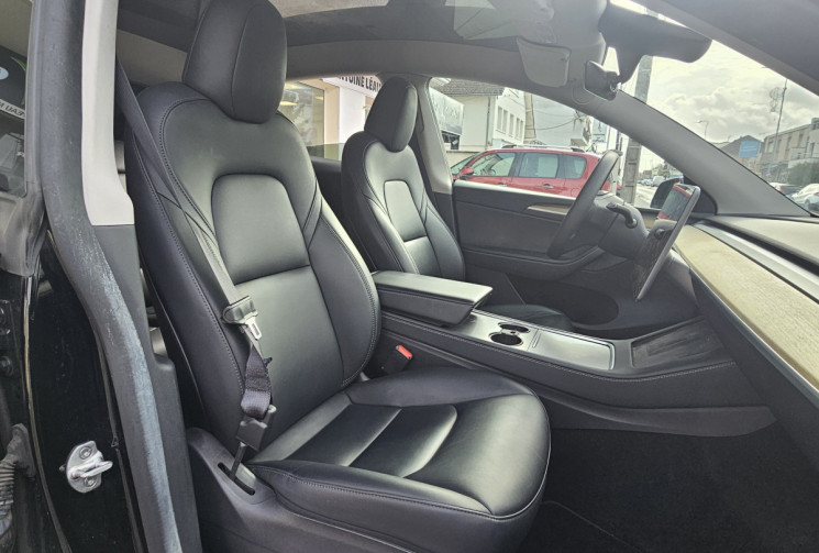 Tesla Model Y MODEL Y 