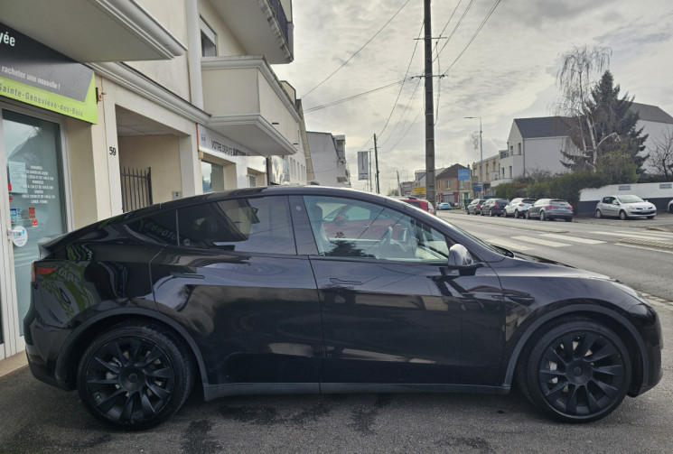 Tesla Model Y Long Range AWD Dual Motors 