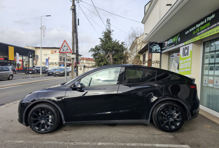 Tesla Model Y MODEL Y 
