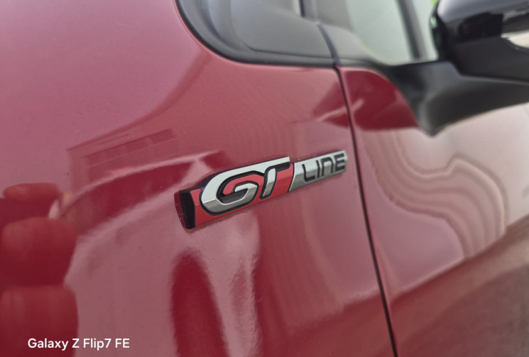 Peugeot 2008 1.2 THP  EAT6 S&S 110CV * GT LINE * DISTRIBUTION FAITE * CARNET PEUGEOT 