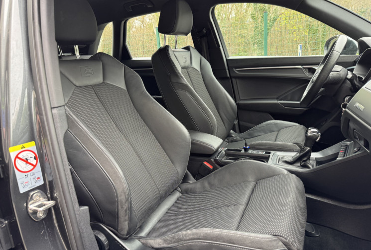 Audi Q3 S-line 35 TFSi 150 ch S-Tronic7 / Camera / Sieges chauffants / Entretien Audi