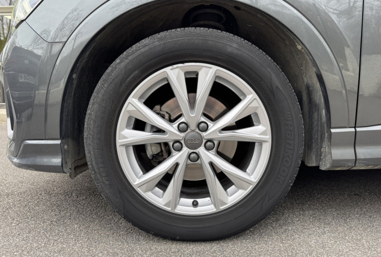 Audi Q3 S-line 35 TFSi 150 ch S-Tronic7 / Camera / Sieges chauffants / Entretien Audi