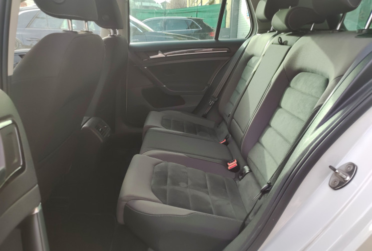 Volkswagen Golf VII Phase 2 // 2.0 TDI // CARAT DSG7 150 cv