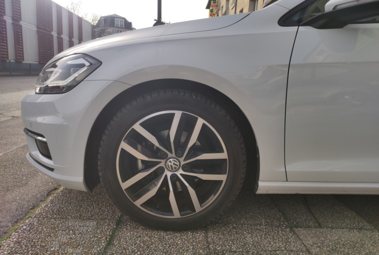 Volkswagen Golf VII Phase 2 // 2.0 TDI // CARAT DSG7 150 cv