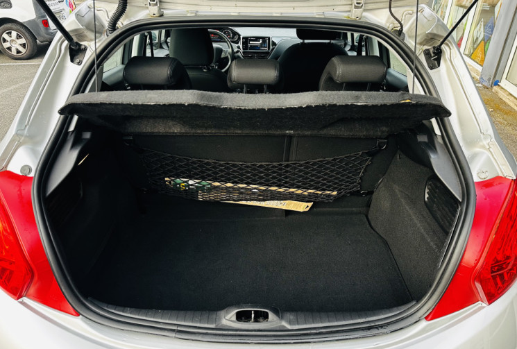 Peugeot 208 1.6 VTI 120ch BVA Allure Moteur à chaîne remplacé