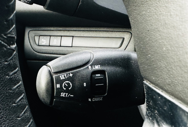 Peugeot 208 1.6 VTI 120ch BVA Allure Moteur à chaîne remplacé