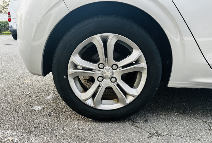 Peugeot 208 1.6 VTI 120ch Allure Moteur à chaîne remplacé