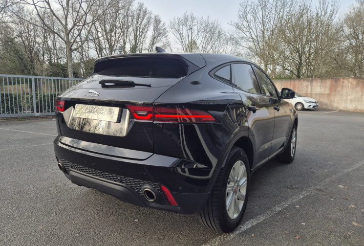 Jaguar E-Pace 2.0D 150ch Double sortie d'échappement
