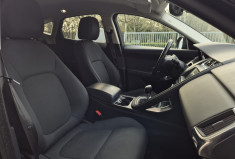 Jaguar E-Pace 2.0D 150ch Double sortie d'échappement