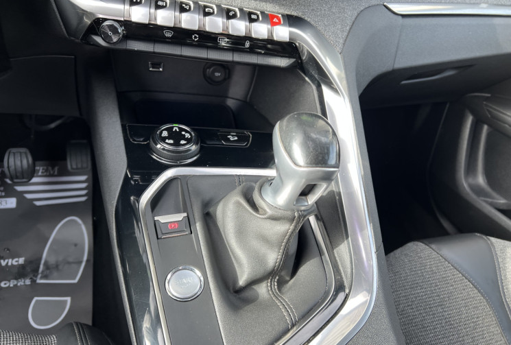 Peugeot 5008 2.0 BlueHDi 150 cv ALLURE / 1ére Main / ATTELAGE