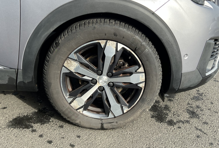 Peugeot 5008 2.0 BlueHDi 150 cv ALLURE / 1ére Main / ATTELAGE