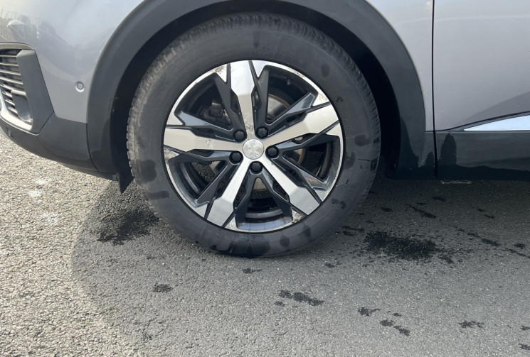 Peugeot 5008 2.0 BlueHDi 150 cv ALLURE / 1ére Main / ATTELAGE