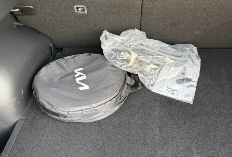 Kia Niro II EV 204 ch Premium / SOH 96% / Entretien et Garantie KIA / Attelage