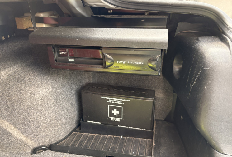 BMW Série 3 (E36) Berline 328i 2.8i 193cv 