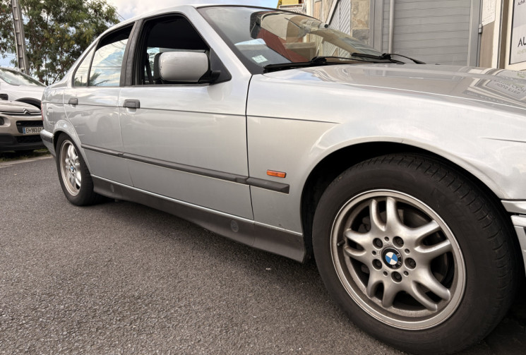 BMW Série 3 (E36) Berline 328i 2.8i 193cv 