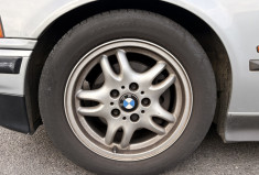 BMW Série 3 (E36) Berline 328i 2.8i 193cv 