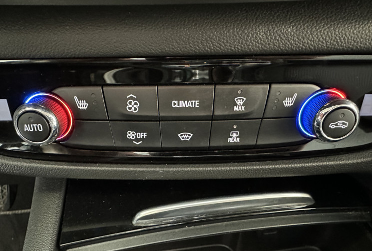 Opel INSIGNIA MARCHAND UNIQUEMENT BIEN LIRE SVP /Grand Sport 1.6D 136/CarPlay/Sièges cuir chauffants