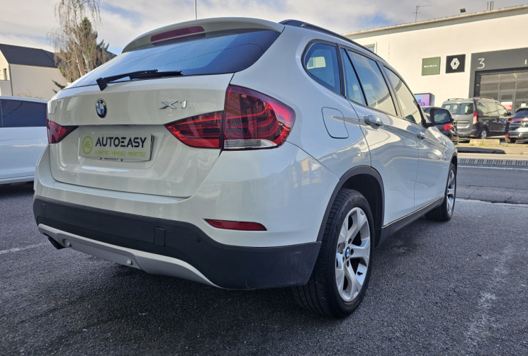BMW X1 sDrive 16d 116 ch Lounge Toit panoramique 