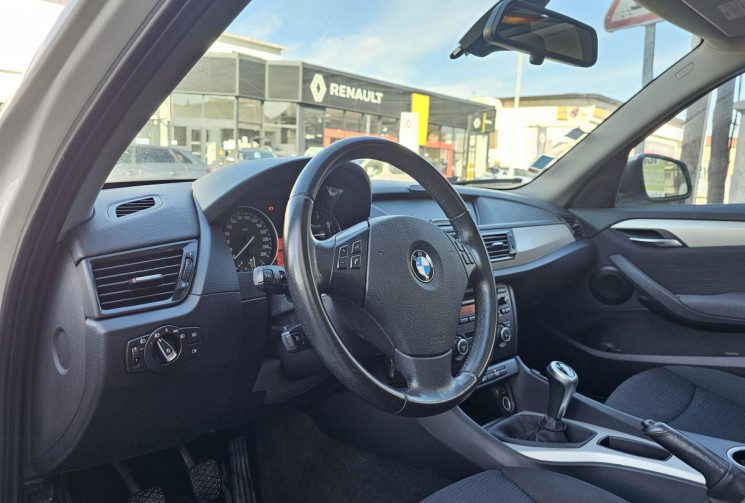 BMW X1 sDrive16d 116 ch Lounge Toit panoramique 