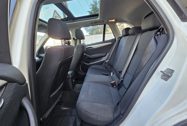 BMW X1 sDrive 16d 116 ch Lounge Toit panoramique 
