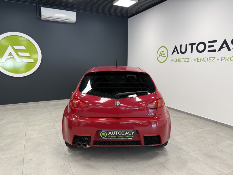 Alfa Romeo 147 3.2 V6 GTA 