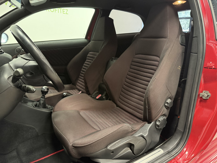 Alfa Romeo 147 3.2 V6 GTA 