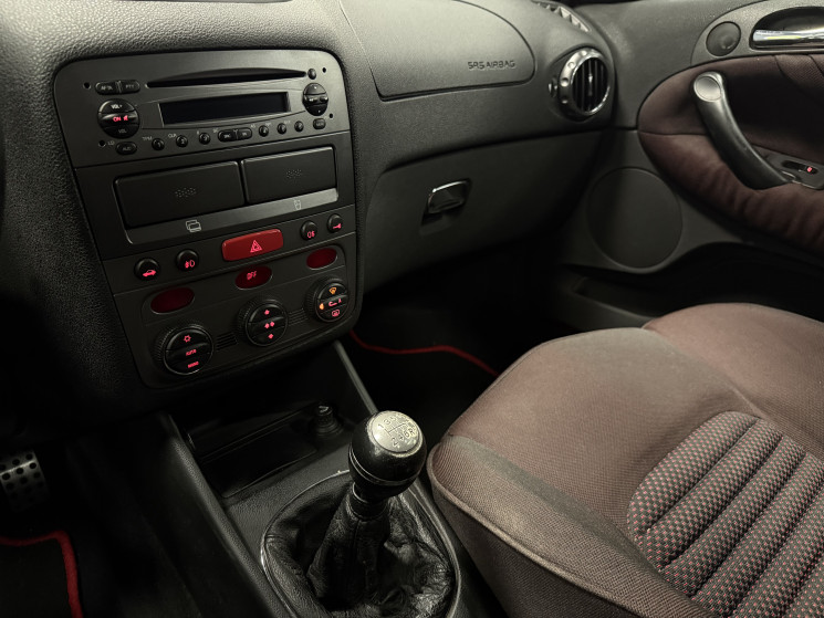 Alfa Romeo 147 3.2 V6 GTA 250cv