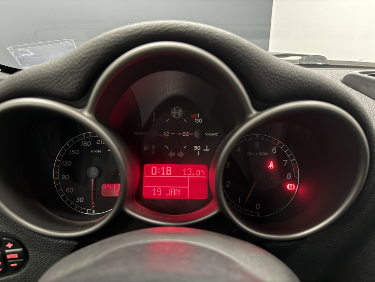 Alfa Romeo 147 GTA - V6 Busso 3.2 - Suivi complet