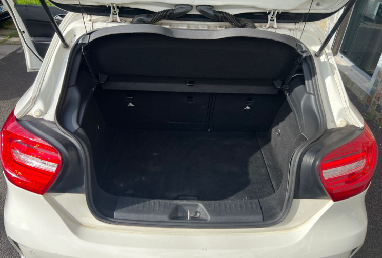 Mercedes Classe A 180 Turbo 1.6 i 16V Turbo 7G-DCT 122 cv AMG