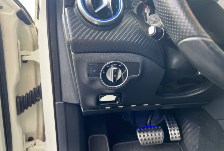 Mercedes Classe A 180 Turbo 1.6 i 16V Turbo 7G-DCT 122 cv AMG