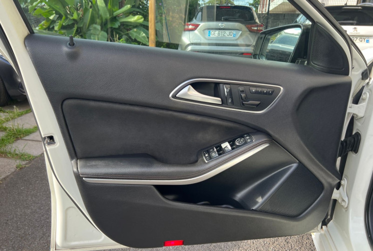 Mercedes Classe A 180 Turbo 1.6 i 16V Turbo 7G-DCT 122 cv AMG