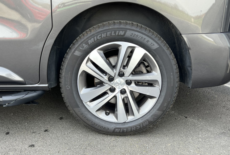 Peugeot TRAVELLER 2.0 BLUE HDI 145 / 8 PLACES / GRIP CONTROL / 2 PORTES LATERALES