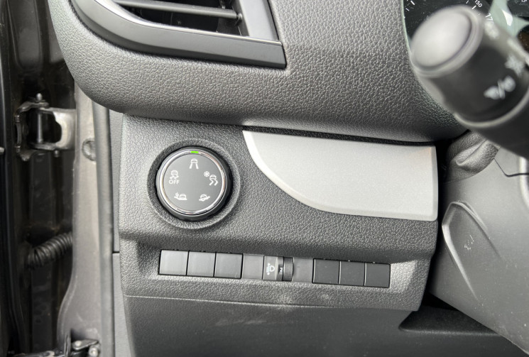 Peugeot TRAVELLER 2.0 BLUE HDI 145 / 8 PLACES / GRIP CONTROL / 2 PORTES LATERALES