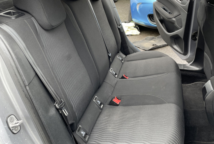 Peugeot 308 1.6 BlueHDI S&S 120 CV 