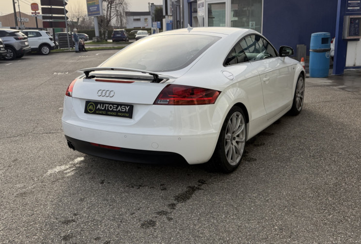Audi TT Phase 2 Coupé 2.0 TFSi 16V 200 cv Boîte auto