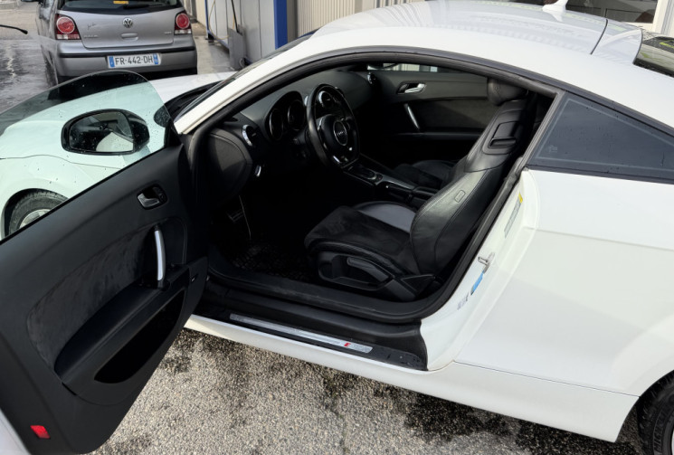 Audi TT Phase 2 2.0 TFSi 200 S-line Tiptronic