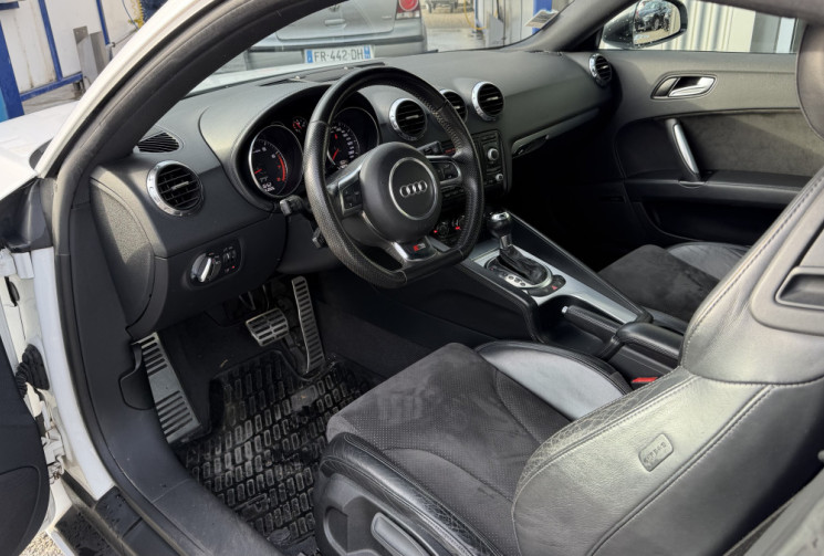 Audi TT Phase 2 Coupé 2.0 TFSi 16V 200 cv Boîte auto