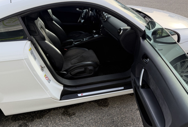 Audi TT Phase 2 2.0 TFSi 200 S-line Tiptronic