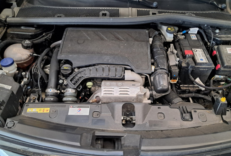 Peugeot 2008  GT 130 PureTech SS EAT8 / 2ÈME MAIN / CAMÉRA DE RECUL / ENTRETIEN SUIVI