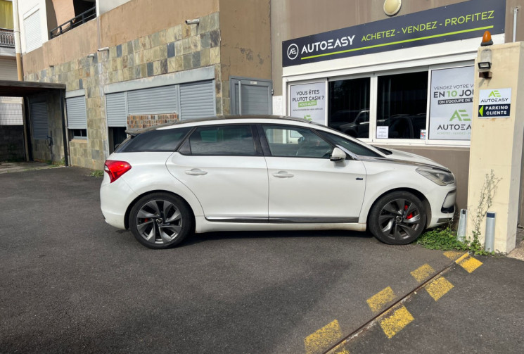 Citroën DS5  2.0 HDi FAP 200 Hybrid4 4x4 16V BMP6 S&S 163 cv