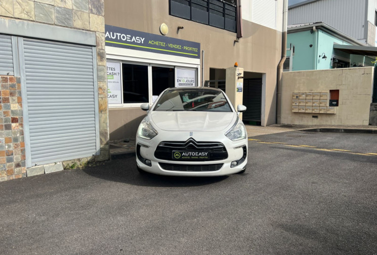 Citroën DS5  2.0 HDi FAP 200 Hybrid4 4x4 16V BMP6 S&S 163 cv