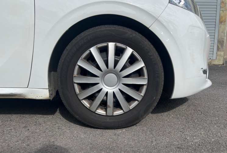 Peugeot 208  I 1.2 VTi 12V BMP5 S&S 82 cv