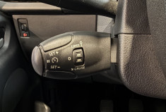 Peugeot 207 1,4i 75 ACCESS + Attelage + régulateur - Première main / Distri OK 