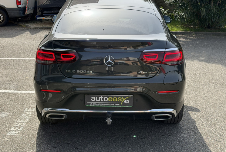 Mercedes GLC Coupé 300 de 194 +122 ch AMG Line 4Matic 9G-Tronic / Entretien MB 100% / État neuf