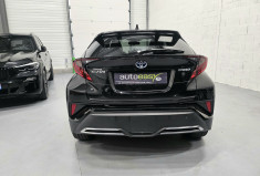 Toyota C-HR 2.0 hybride 184 CV graphic