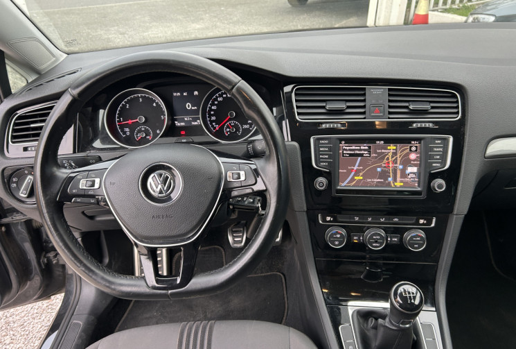 Volkswagen Golf VII 1.6 TDI 110 Ch BLUEMOTION TECHNOLOGY ALLSTAR MATCH 3P * CARPLAY * CAMERA * GPS