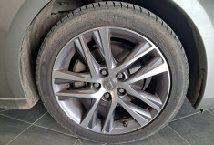 Lexus IS III Phase 2 300h 2.5 223 PACK BUSINESS  - 2eme main -  ENTRETIEN SUIVI  -  