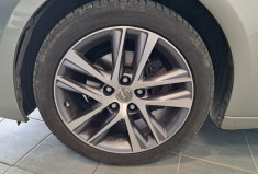 Lexus IS III Phase 2 300h 2.5 223 PACK BUSINESS  - 2eme main -  ENTRETIEN SUIVI  -  